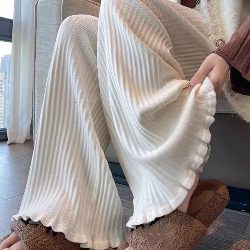 Thick Hanging High … - image