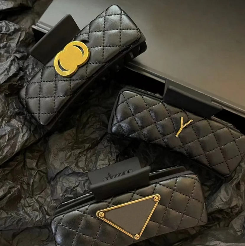 Chic Quilted Hair B… - image