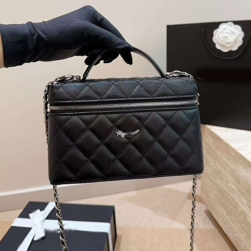 Designer Handbags Totes Bag Lunch Purses Women Crossbody Bags Mini 2026 25B Makeup Bag Leather New Diamond Star Sliver Chain Shoulder Bag