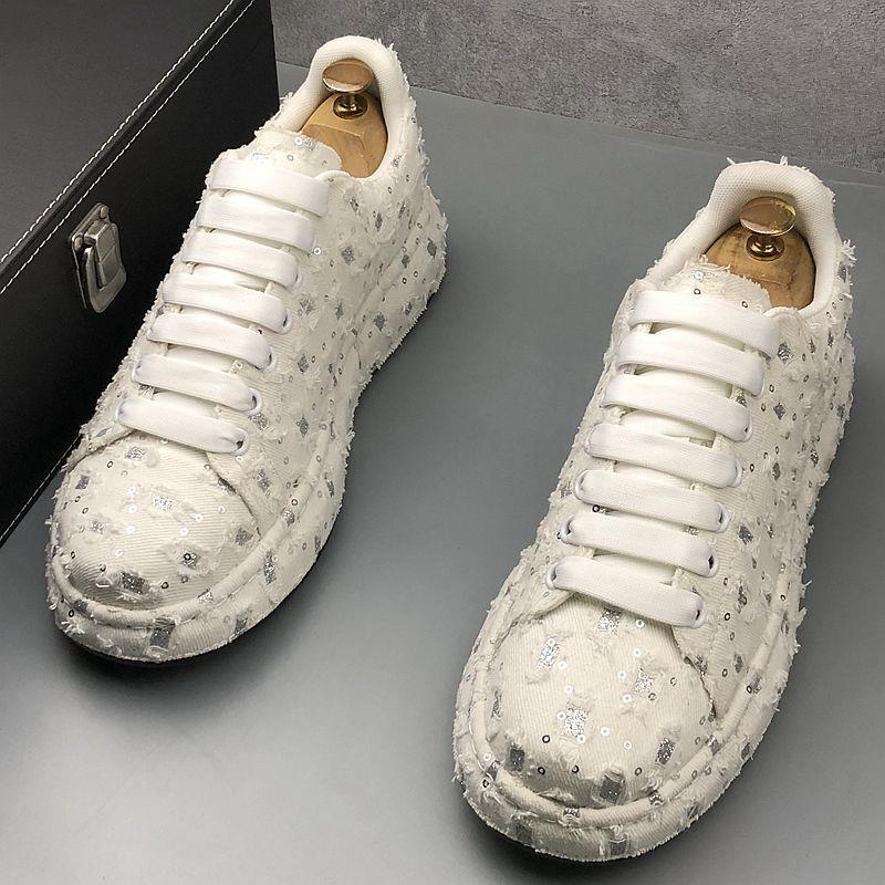 Royal Style Mens Wedding Dress Shoes Sp ring Handmade E mbroidery Pattern Exotic niche hot Loafers Fashio n Casual s neaker