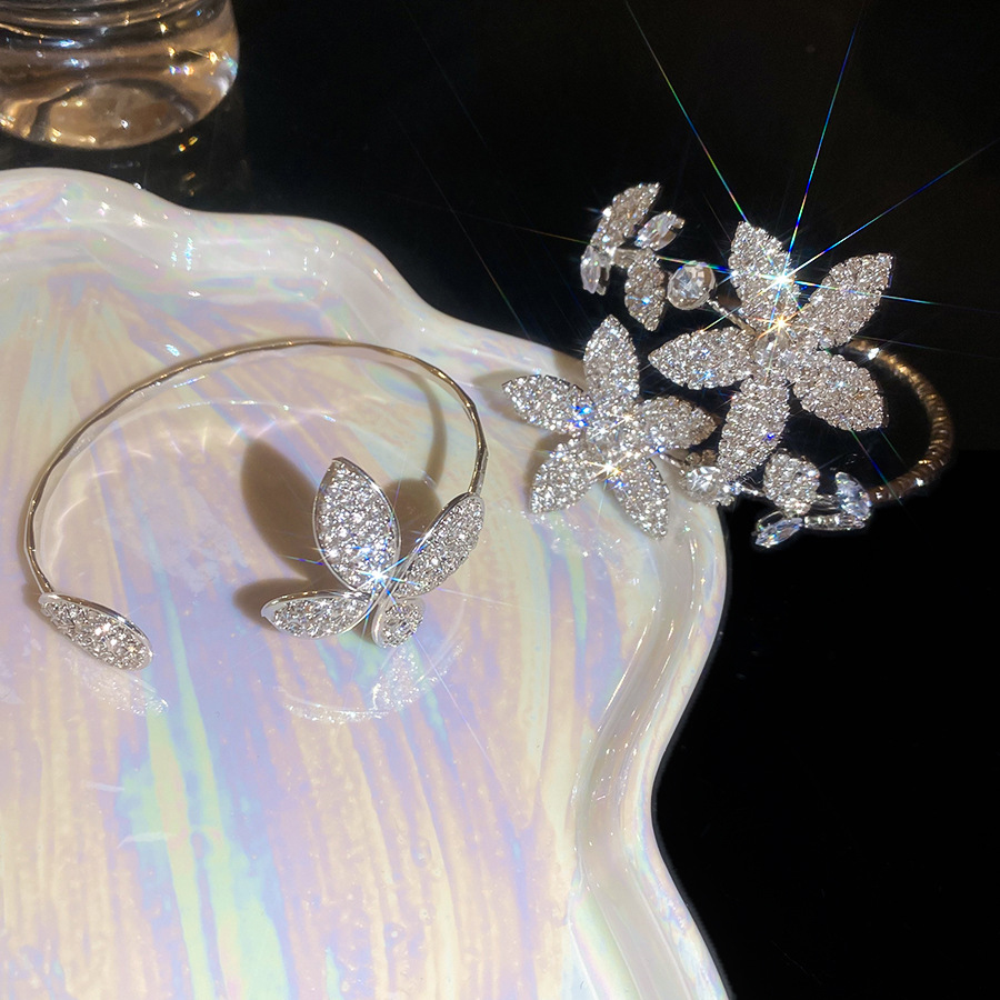 European and American Cross-Border Inlaid Diamond Flower Open Elegant Personality Niche Design Bracelet Light Luxury High-End Sense Jewelry - view 8