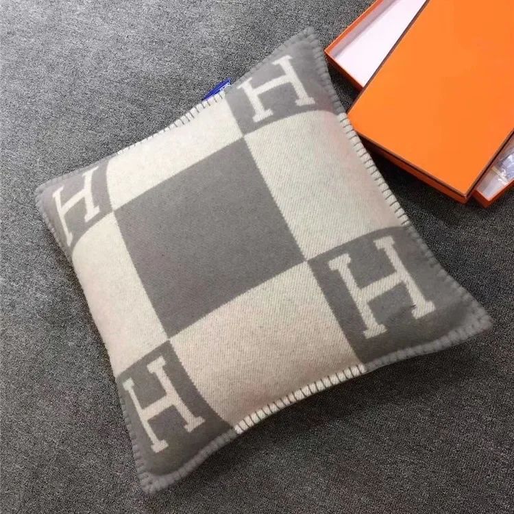 Light luxury pillow, nap sofa cushion, car waist protection backrest cushion, wool knitted pillow home decor luxury