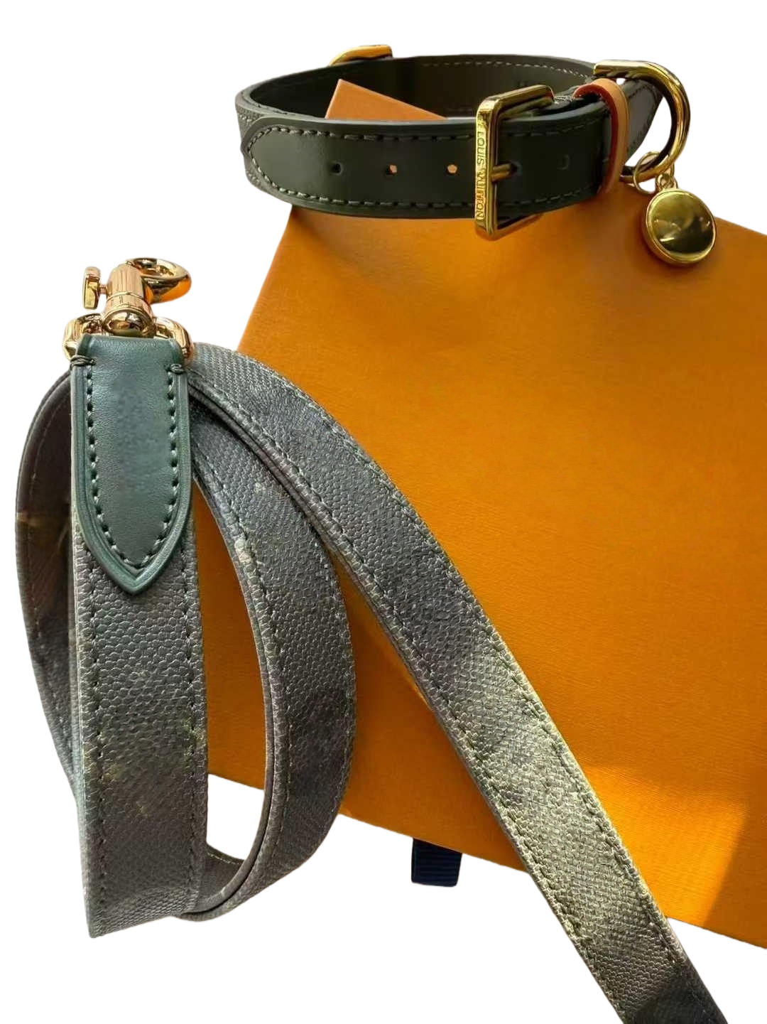 Designer Genuine Leather Dog Collar Is Suitable For All Dogs, And The Dark Green Pet Collar Leash Looks More Luxurious.Dog Leash With Gift Box