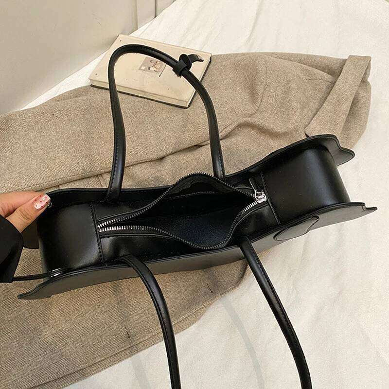 Three-dimensional Dachshund Shoulder PU Leather Retro Handbag Design Underarm For Women Trend Commut Bag