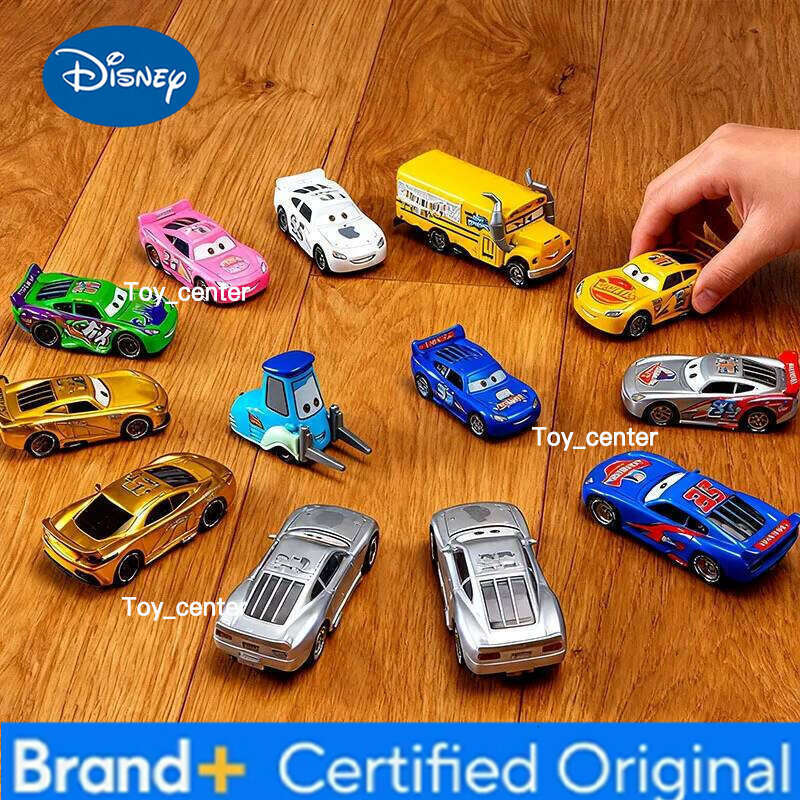 Disney 30 styles Pixar Cars 3 Lightning McQueen Jackson Storm Diecast Metal Car Educational Toy Birthday Chirstmas Gift For Boy H2601131