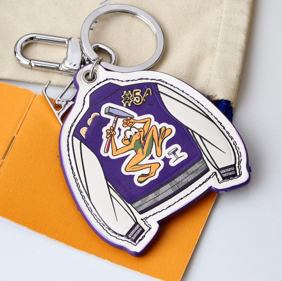 designer keychain women V Letters designers cloth keychain wallet top llavero Car Key Chain men Buckle Keyring Keychains Lanyards