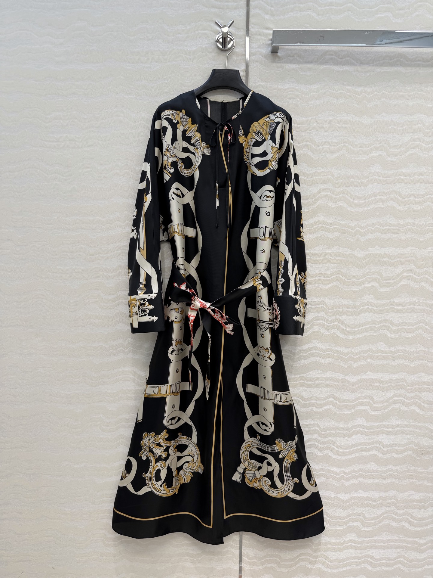 26 Early Spring New Bat Sleeve Style Dress