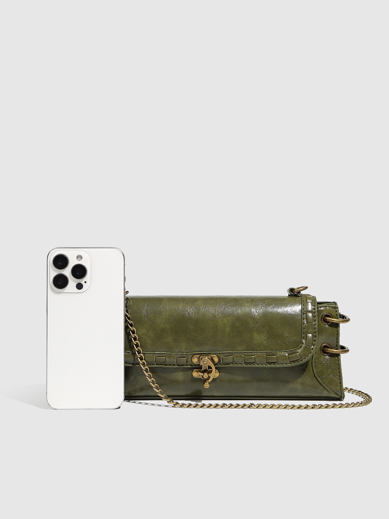 Shoulder Bags Fashionable Versatile Long Style Clutch Bag Women Vintage Turn Lock Fake Leather Shoulder Bag with Chain