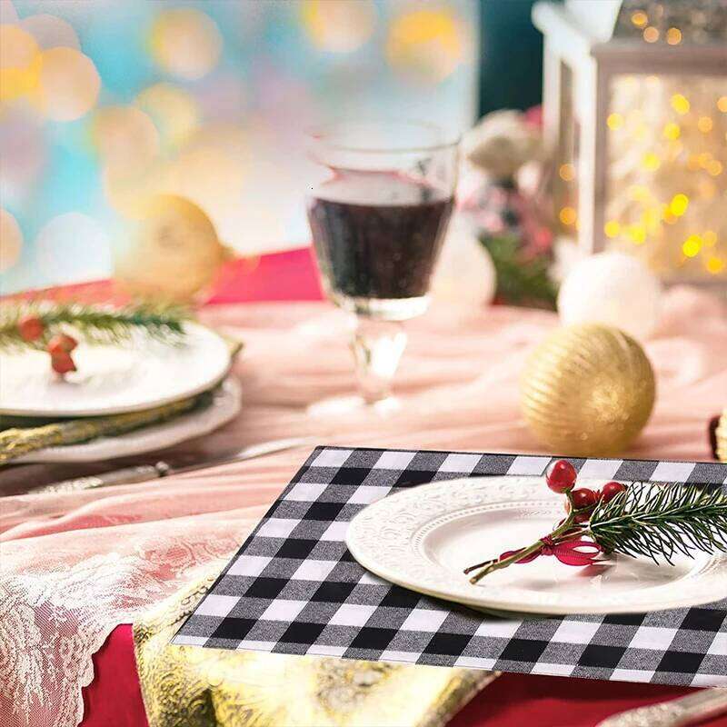 Holiday Checkered Placemat Household Kitchenware Item Dining Table Mat for Living Room Restaurant Outdoor Party Decorations Washable Fabric Reusable M
