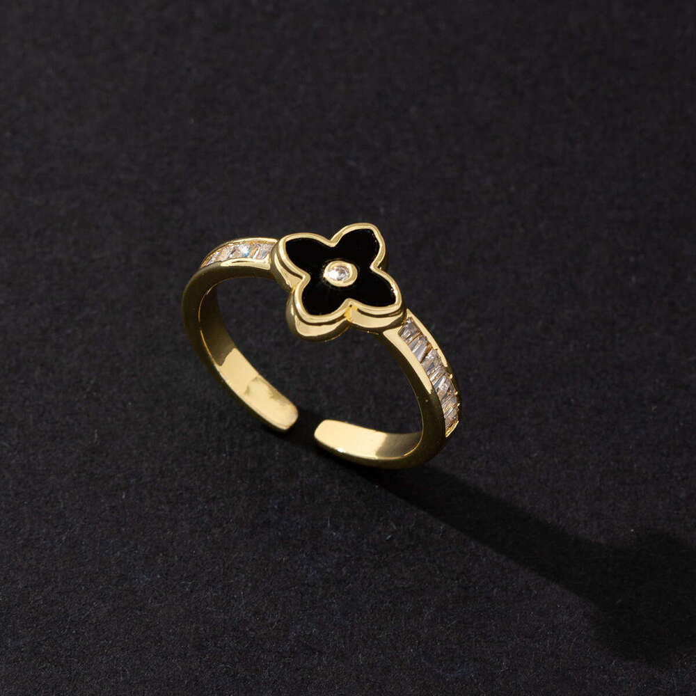 Mother-of-Pearl Ring Niche Four-Leaf Mori Style Unique Korean Version Simple and Cute Lucky Clover Ring Campus Daily - view 4