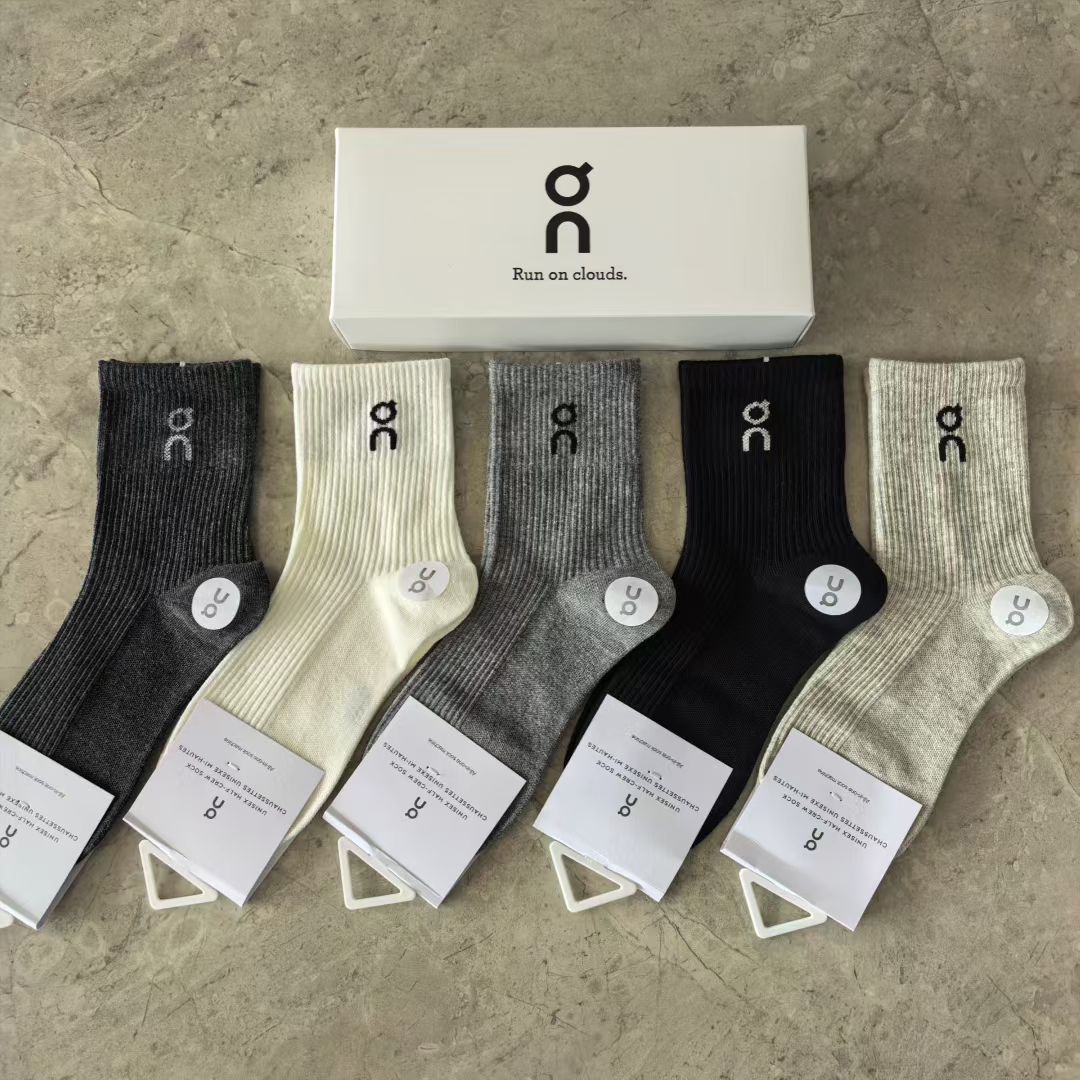Designer Men's SocksMen's Women's Socks Box of 5 Pairs Sports Socks Letter Trendy Cotton Socks Fashionable Mid Length Socks