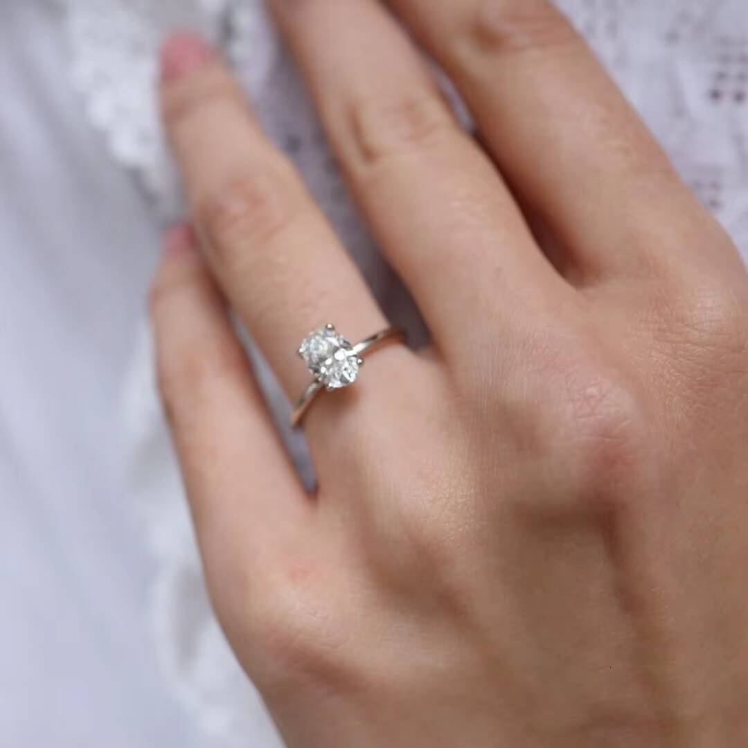 Factory Price 2ct Crushed Iced Cut Oval Moissanite Solitaire Engagement Wedding Ring 14K 18K White Gold VVS1 Gemstone Rings