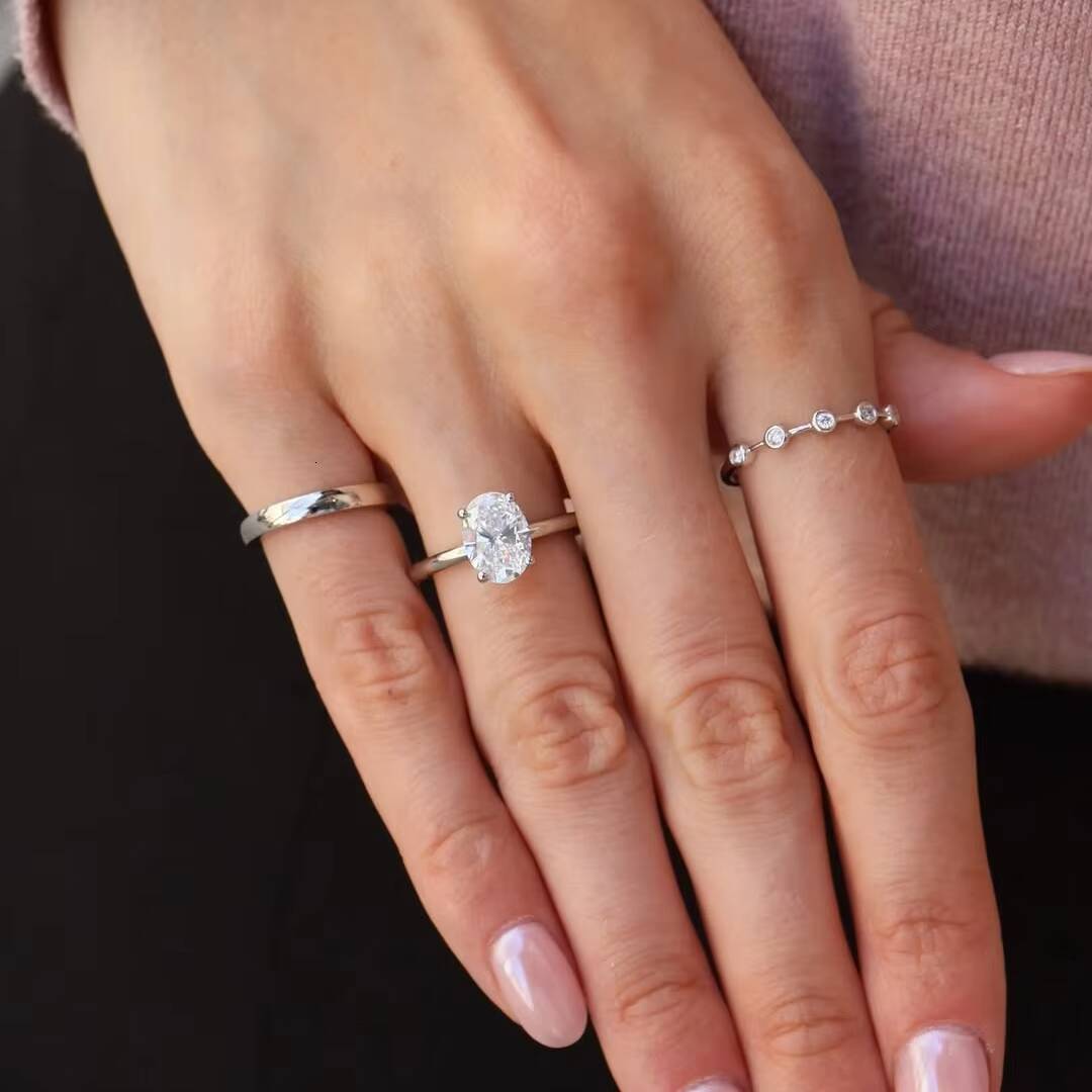 Factory Price 2ct Crushed Iced Cut Oval Moissanite Solitaire Engagement Wedding Ring 14K 18K White Gold VVS1 Gemstone Rings