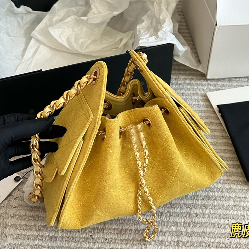 26C Womens Drawstring Underarm Bag Pleated Suede Designer Mini Tote with Square Pockets Gold Metal Adjustable Chain Length Genuine leather Wallet Sacoche 20cm