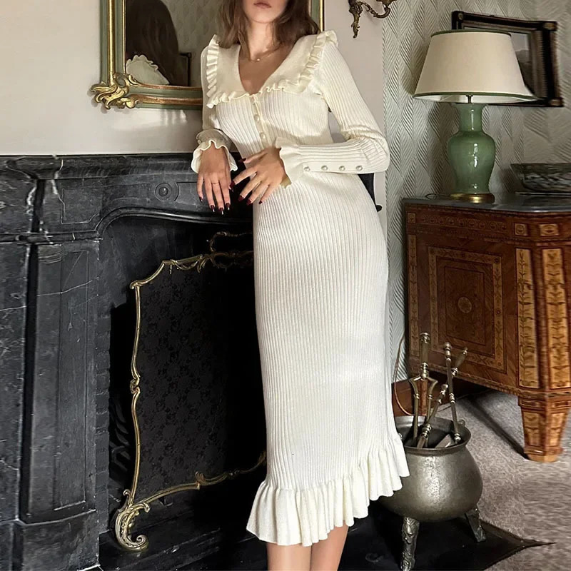 Retro Ladylike Knitted Dress with Lace Hem Autumn Winter Style Full Sleeve Knee Length Midi Dress Polyester Fiber Dress 260112