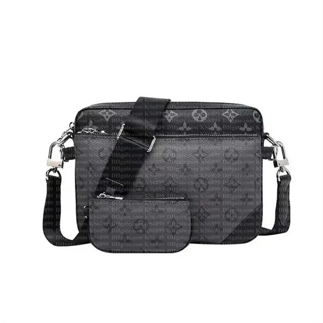 Luxury Men Bag Designer Shoulder Bags Man Messenger Bag Crossbody Purse Travel Outdoor Packs Male Luxurys bags Casual Cross Body book bag Women Fashion black