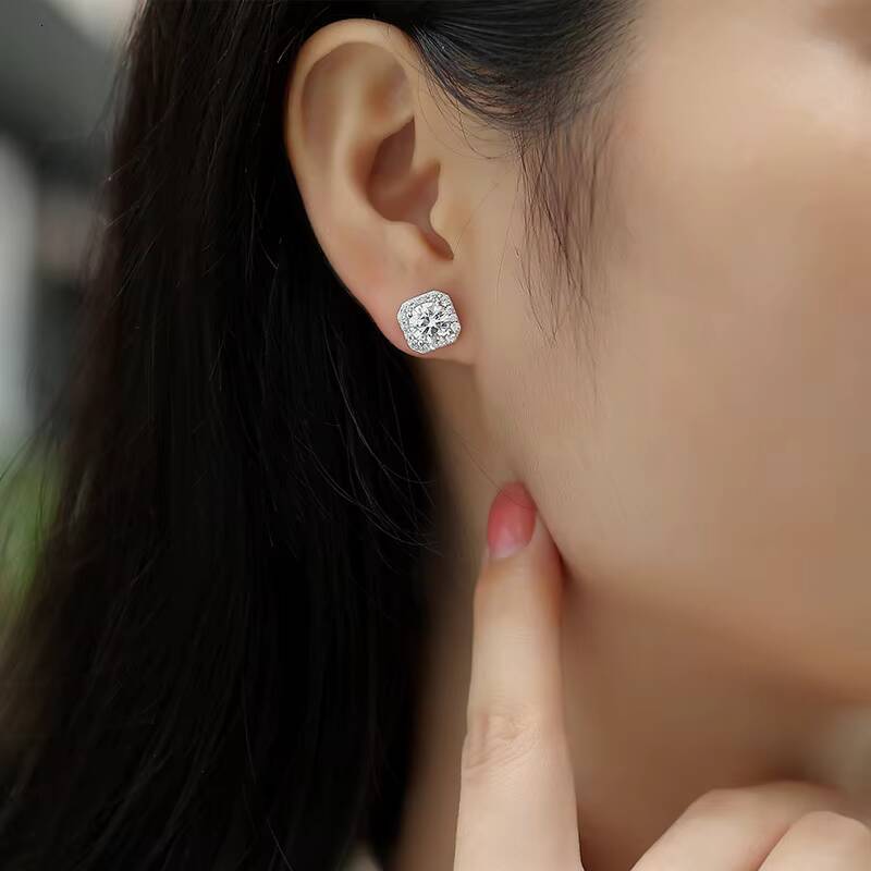 Fine 1ct2 Round Moissanite Earrings Hypoallergenic S925 Silver VVS1 Clarity Moissanite Earrings Women Stud Earrings