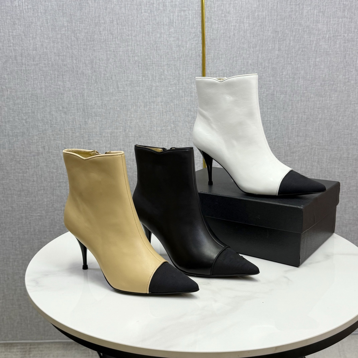 10A Top-Quality Premium Designer Fashion High-Calf Boots Leather Over-the-Knee Boots Stiletto Heels Winter Fashion Belt-Decorated Side-Zip Boots with Packaging Box