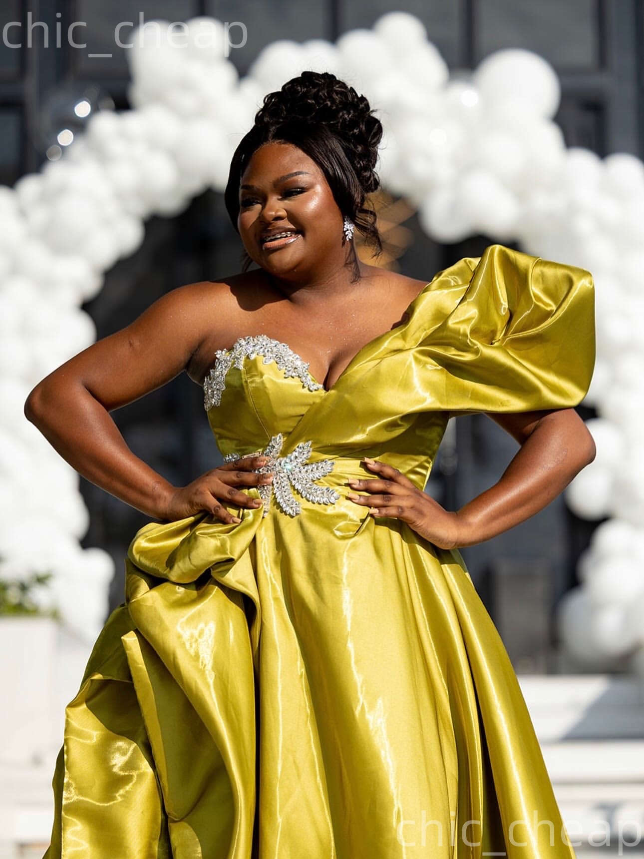 Aso Ebi Nigerian Gold A-line Prom Dresses 2026 Crystals High Split Satin Evening Formal Party Second Birthday Engagement Gowns Dress For Special Occas
