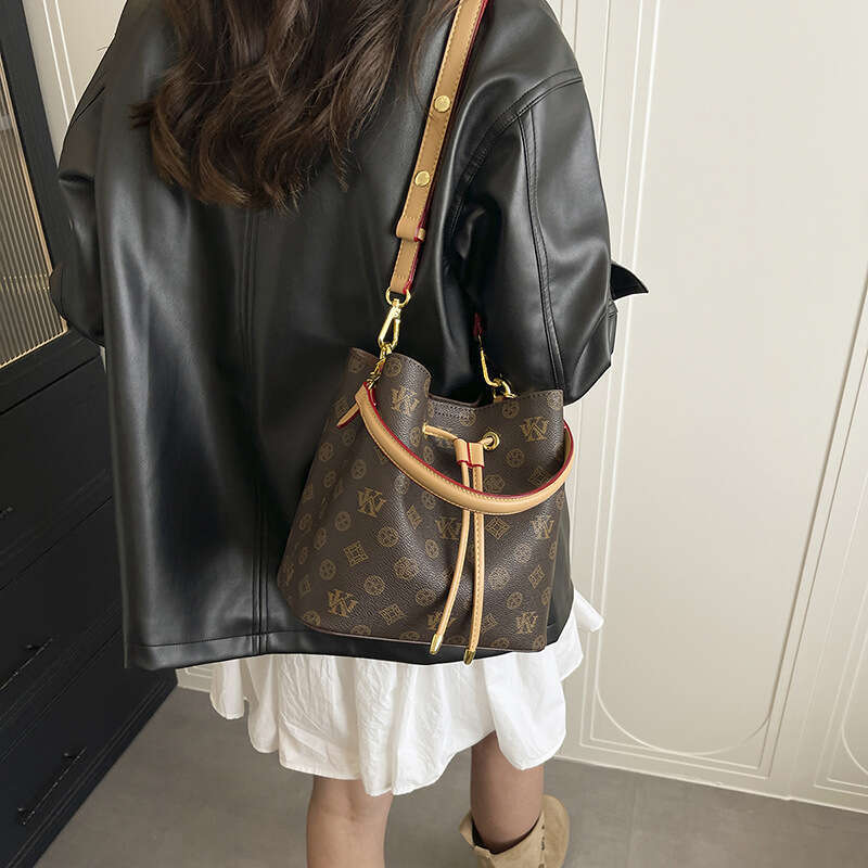 Fashion Crossbody Bags Bucket Bag for Women 2026 New Vintage Print Versatile Womens Shoulder Crossbody Bag for Ladies