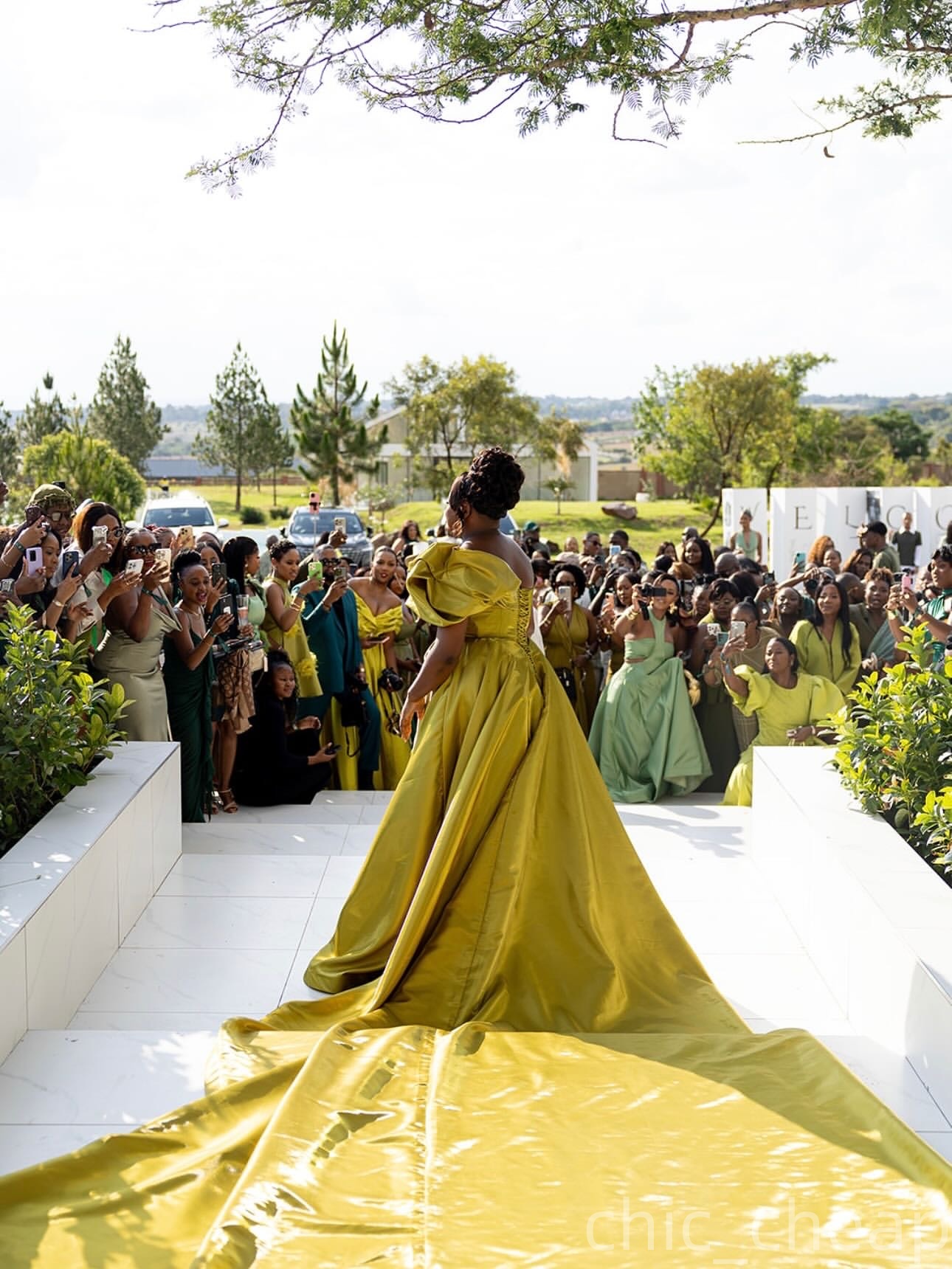 Aso Ebi Nigerian Gold A-line Prom Dresses 2026 Crystals High Split Satin Evening Formal Party Second Birthday Engagement Gowns Dress For Special Occas