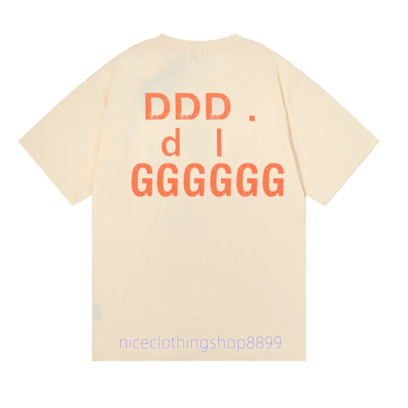 2026 Designer t shirt Classics Tees Mens Women Designer T-shirts cottons Tops Man S Casual detps Shirt Luxurys Clothing Street Shorts Sleeve Clothes