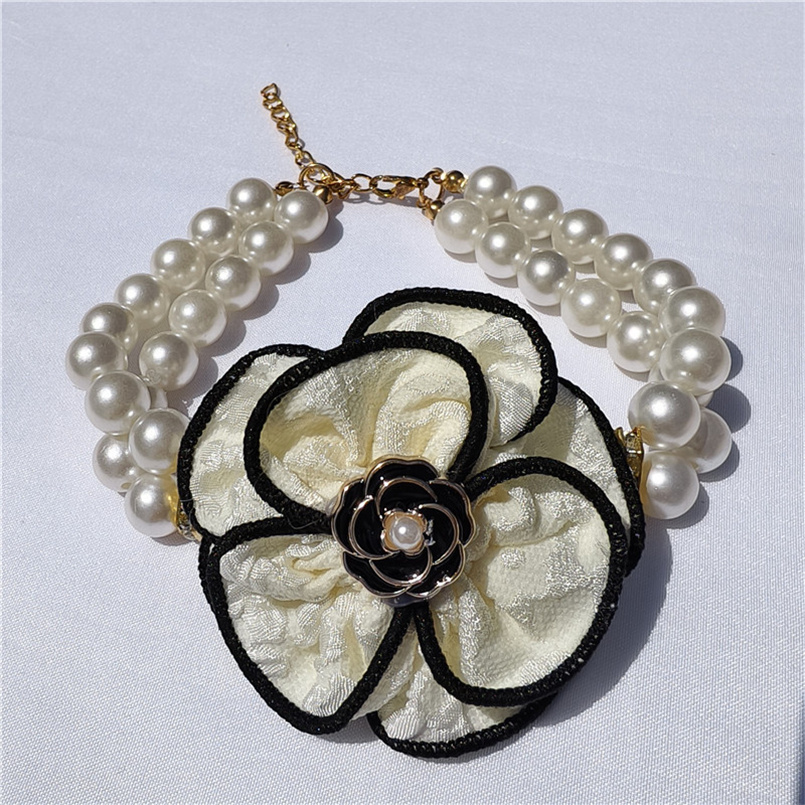 Elegant Small Breed Dog Collar - Floral Bow & Pearl Pendant for Cats Dog Necklace Cat Pearls Collar Girls Dog Accessory