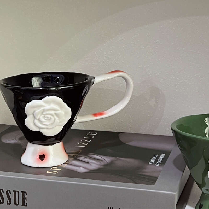Ceramic Mugs Creative Embossed Rose Design Drinking Utensils Ergonomic Handle Coffee Goblet for Family Breakfast Table Home Decoration