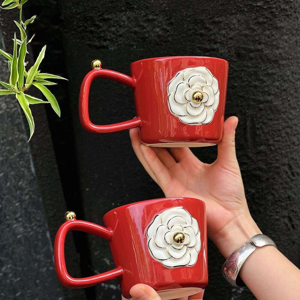 Ceramic Mugs Light Luxury Gold-Embossed Red Black Camellia Relief Drinking Utensils Coffee Cup for Home Kitchen Dining Table Decor