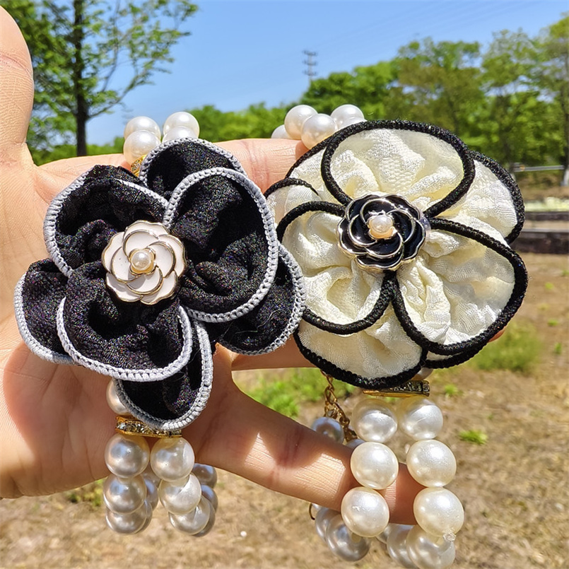 Elegant Small Breed Dog Collar - Floral Bow & Pearl Pendant for Cats Dog Necklace Cat Pearls Collar Girls Dog Accessory