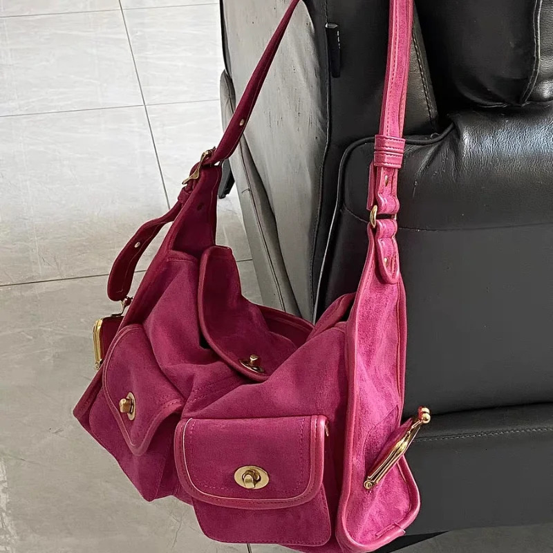 Retro Suede Shoulder Bag Multiple Pockets Wide Shoulder Strap Underarm Bag Metal Lock Closure Handbags Motorcycle Crossbody Bags 260104 - view 4