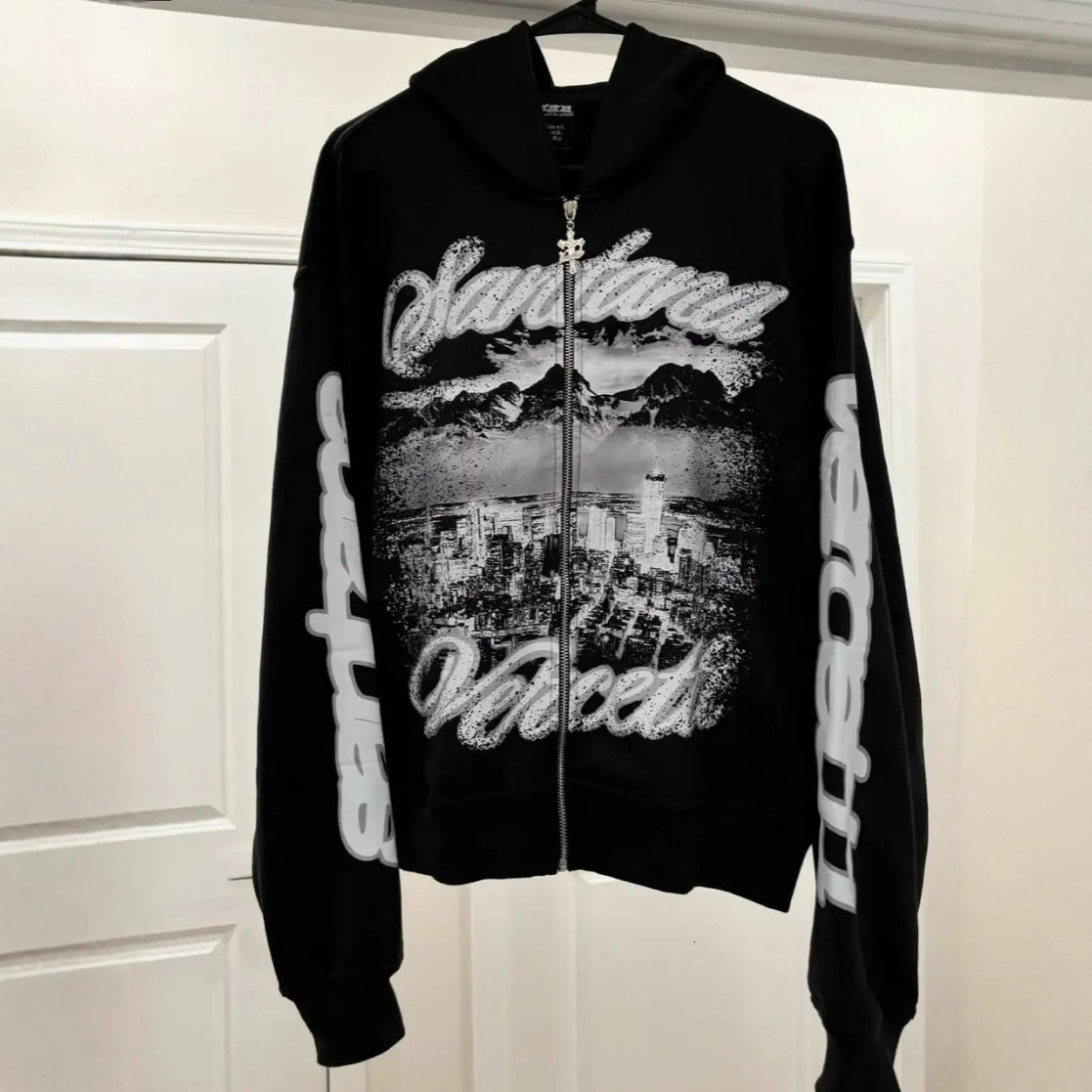 Luxury Brand Designer Clothing 2026 New Style American Retro Hargajuku Street, Dark Hip-hop High Street Design, 3D Printing Zipper Coat Loose Sweatshi