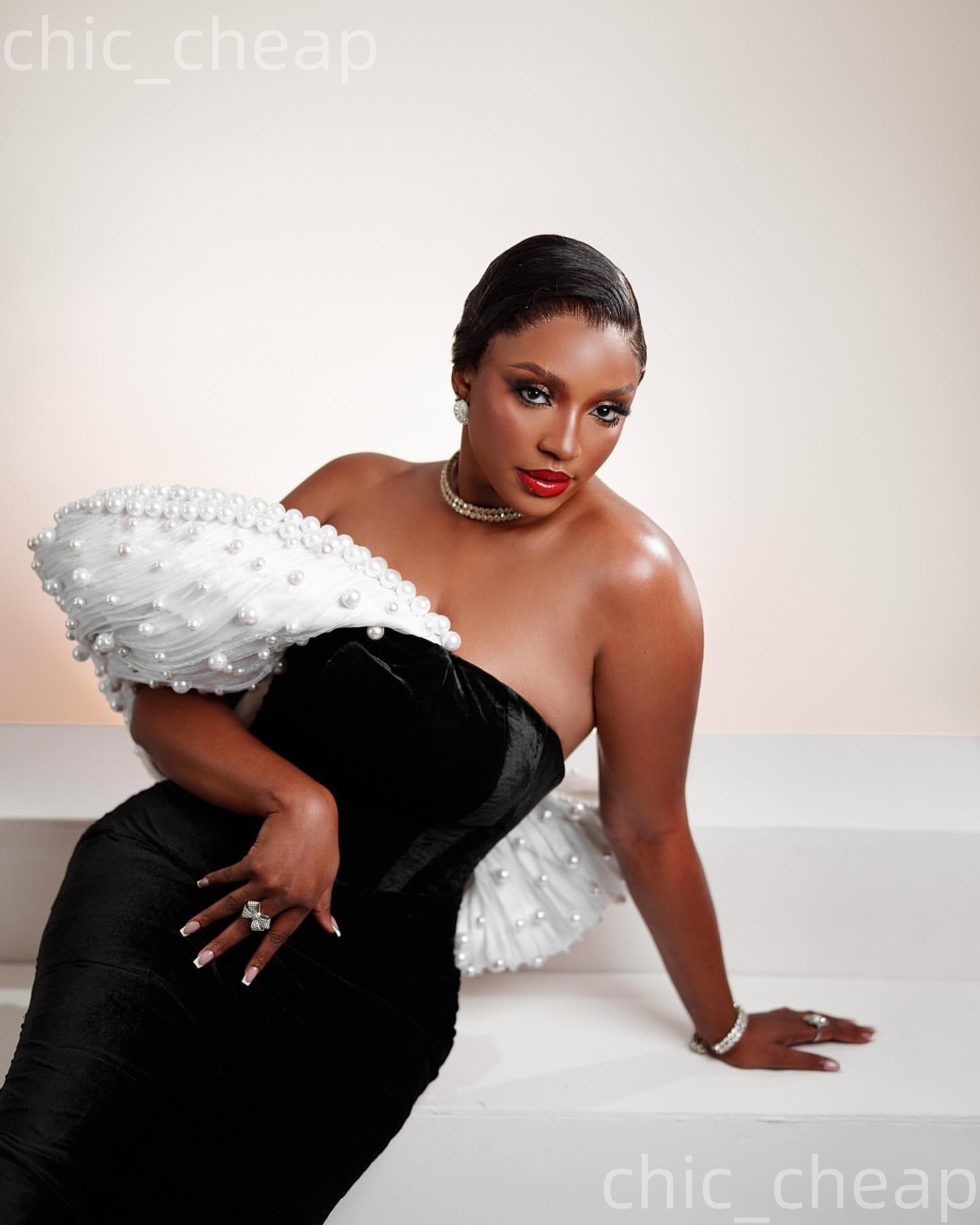 Aso Ebi Black Sheath Prom Dresses 2026 Strapless Pearls Velvet Charming Evening Formal Party Second Birthday Engagement Gowns Dress For Special Occasi