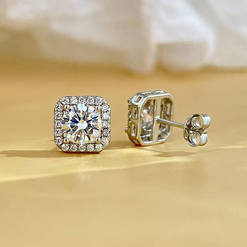 Wholesale Gra 05 1 2Ct Halo Cushion Square Design Moissanite Diamond 925 Silver Stud Earrings for Women Engagement Jewelry