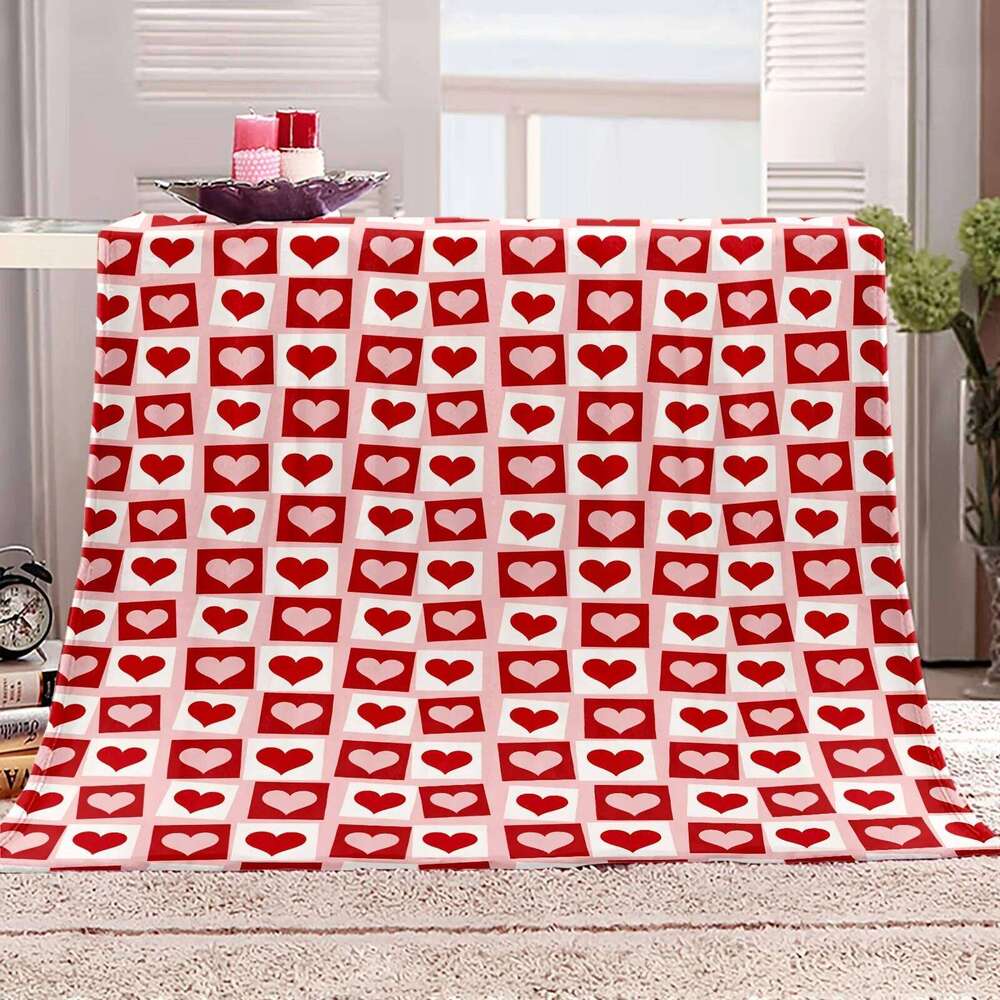 Home Decor Heart Plaid Flannel Blanket Soft Warm Throw Versatile Bedding for Sofa Bed Camping Travel Durable Lightweight Decorative Mat