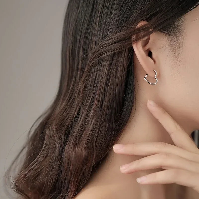 Korea Trendy Classic Silver Color Hollow Out Heart Hoop Earrings for Women Cute Sweet Drop Dangle Earrings Jewelry Gift 260112