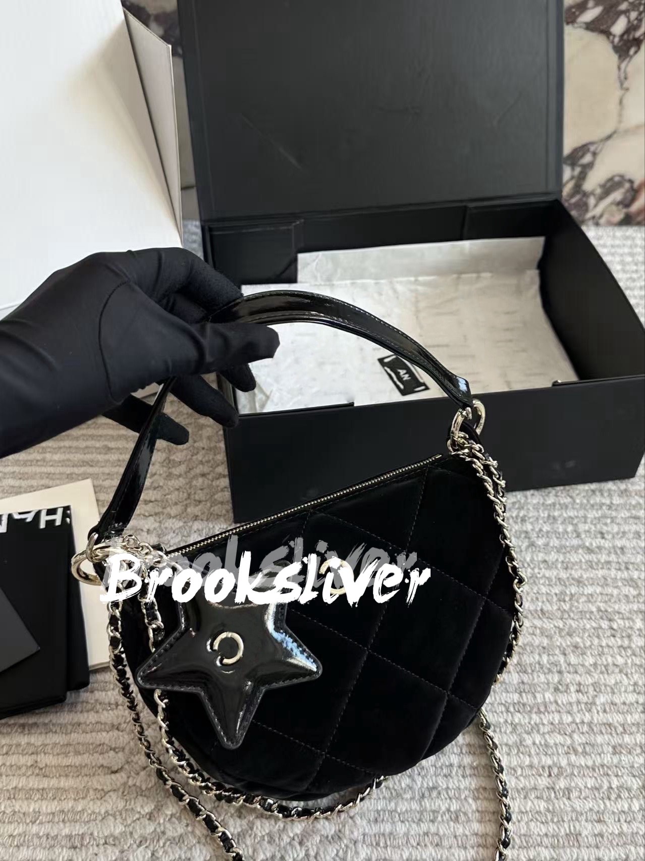 2026 NEW Storage Case Star pouch 22X6X 15CM makeup.gift bag classical velvet vintage bag party outfit C gift box packing