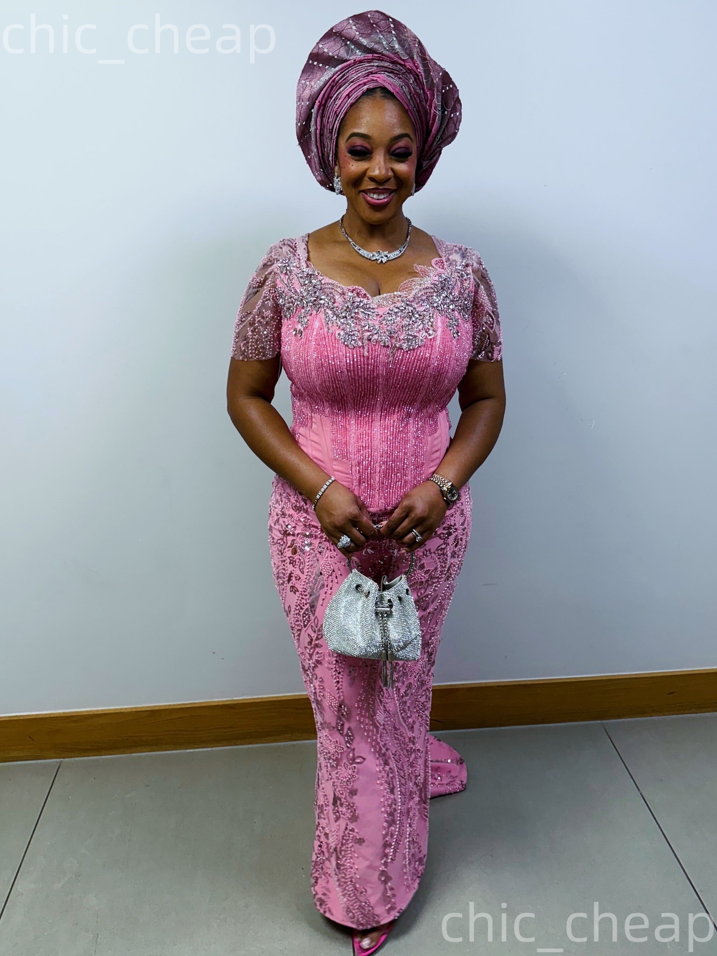 2026 Plus Size Pink Sheath Mother Of Bride Dresses Beaded Crystals Short Sleeves Evening Party Mamas Dress Vintage 50s Birthday Wedding Guest Groom Mo