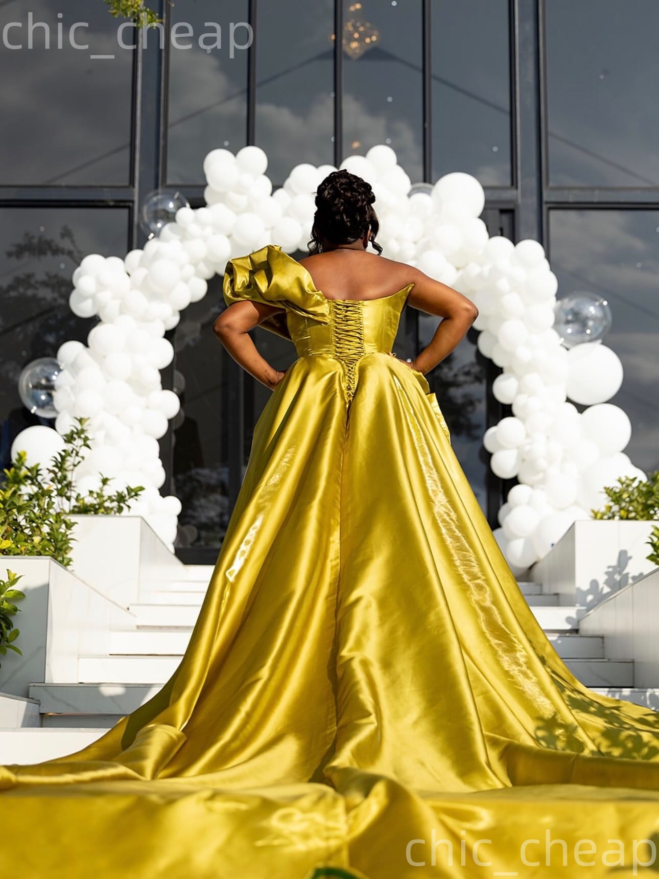 Aso Ebi Nigerian Gold A-line Prom Dresses 2026 Crystals High Split Satin Evening Formal Party Second Birthday Engagement Gowns Dress For Special Occas