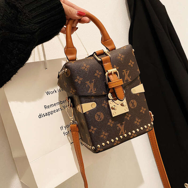 Hard Shell Women's Handbag 2026 New Printed Crossbody Small Square Box Backpack Party Casual Cute Bag