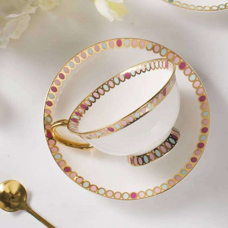 Fine Porcelain Coffee Cups Nordic Style Cup and Saucer Set for Afternoon Tea Outdoor Dining Office Use Versatile Drinking Utensils High Quality Tablew