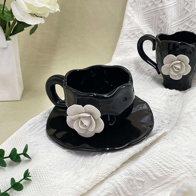 Luxury Porcelain Coffee Mugs Artisan Shaped White Rose Saucer Realistic Flower Cup Drinking Utensils Home Kitchen Cozy Tea Break Decor