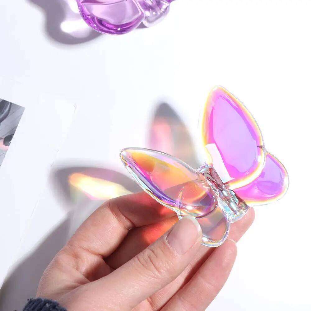 Household Ornaments Sparkling Glass Butterfly Figurines Multiple Color Crystal Crafts Reflective Decor for Shelf Tabletop Kitchenware Arrangement