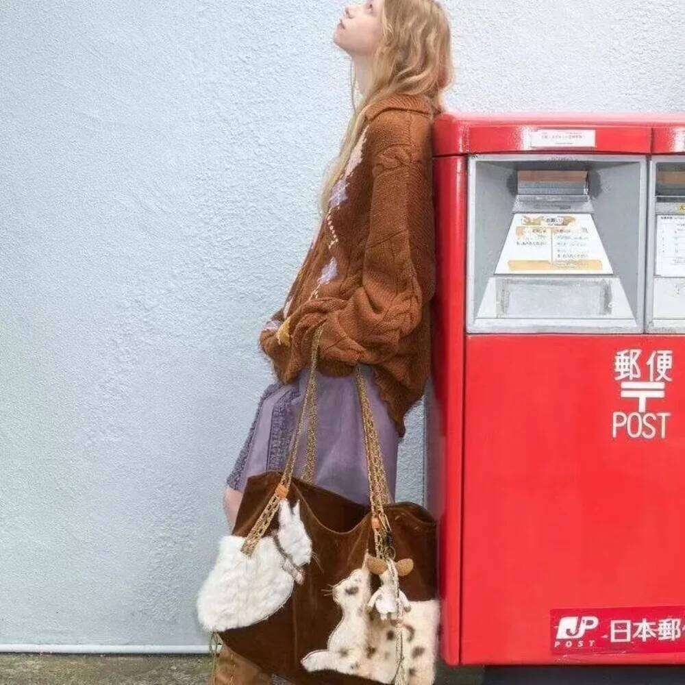 Hot Selling Cute Retro Cat Tote Women Leather Texture Plush Large Capacity Shoulder Bag Ladies Fashion Casual Versatile Crossbody Bags DIDENGLAOREN