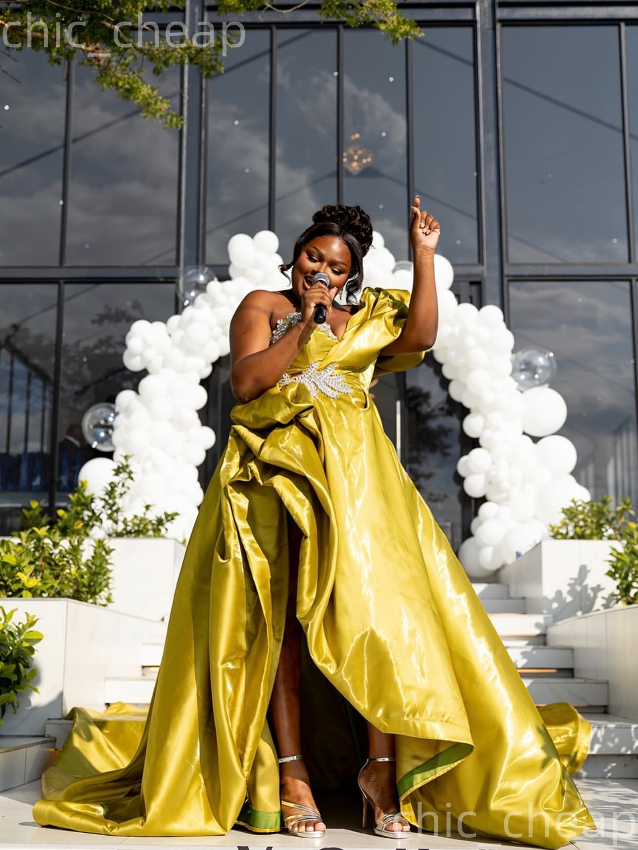 Aso Ebi Nigerian Gold A-line Prom Dresses 2026 Crystals High Split Satin Evening Formal Party Second Birthday Engagement Gowns Dress For Special Occas