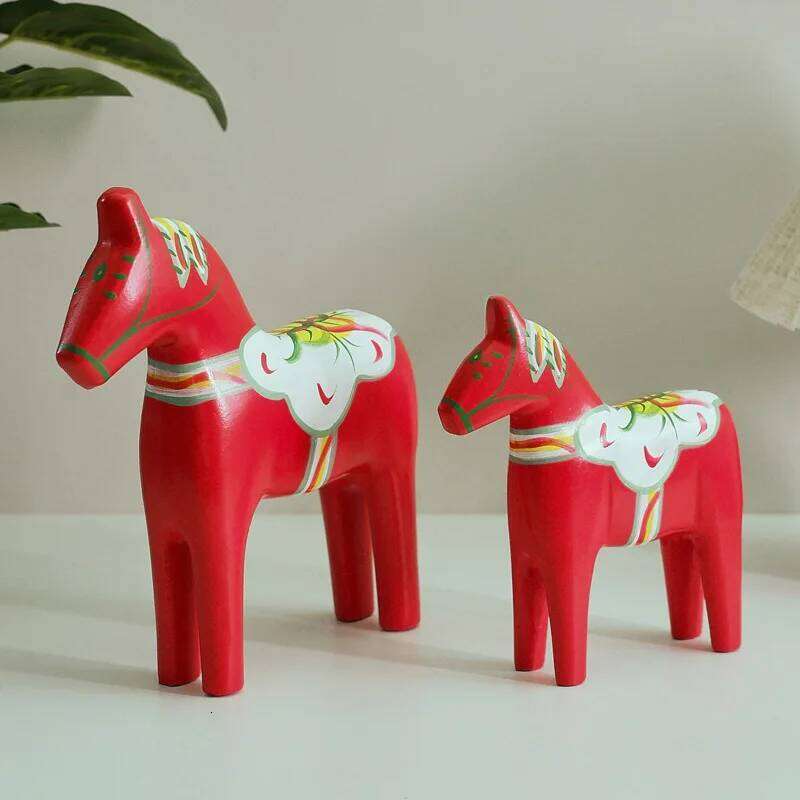 Handcrafted Wooden Horse Sculpture Home Decor Artisan Carved Household Ornament for Living Room Bedroom Outdoor Restaurant Wedding Gift Decoration