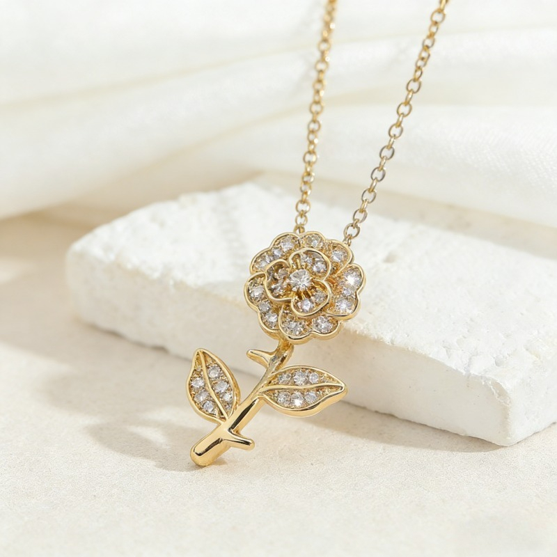 Women's Trendy Rose Flower Necklace Cubic Zirconia Micro Paved Non-Fading Clavicle Chain Elegant Fashion Jewelry