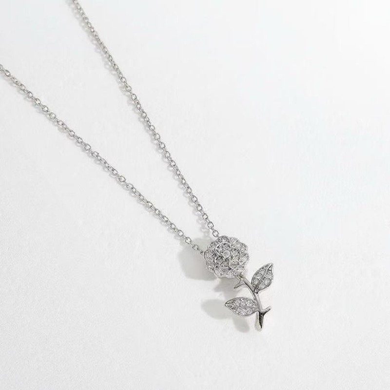 Women's Trendy Rose Flower Necklace Cubic Zirconia Micro Paved Non-Fading Clavicle Chain Elegant Fashion Jewelry