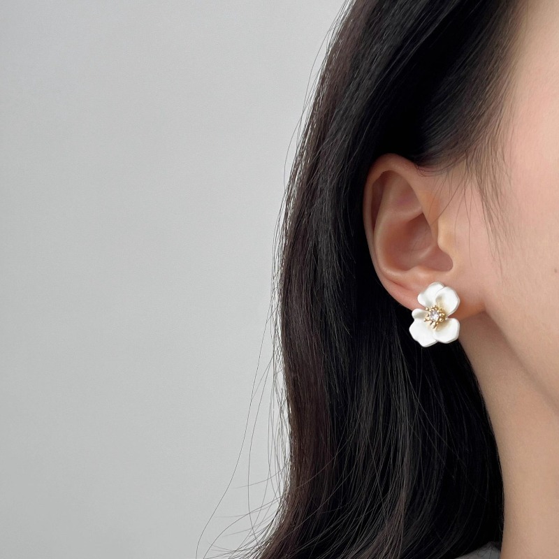French Style Flower Stud Earrings for Women Luxury Dainty Unique Niche Jewelry Premium Trendy Festival Gift