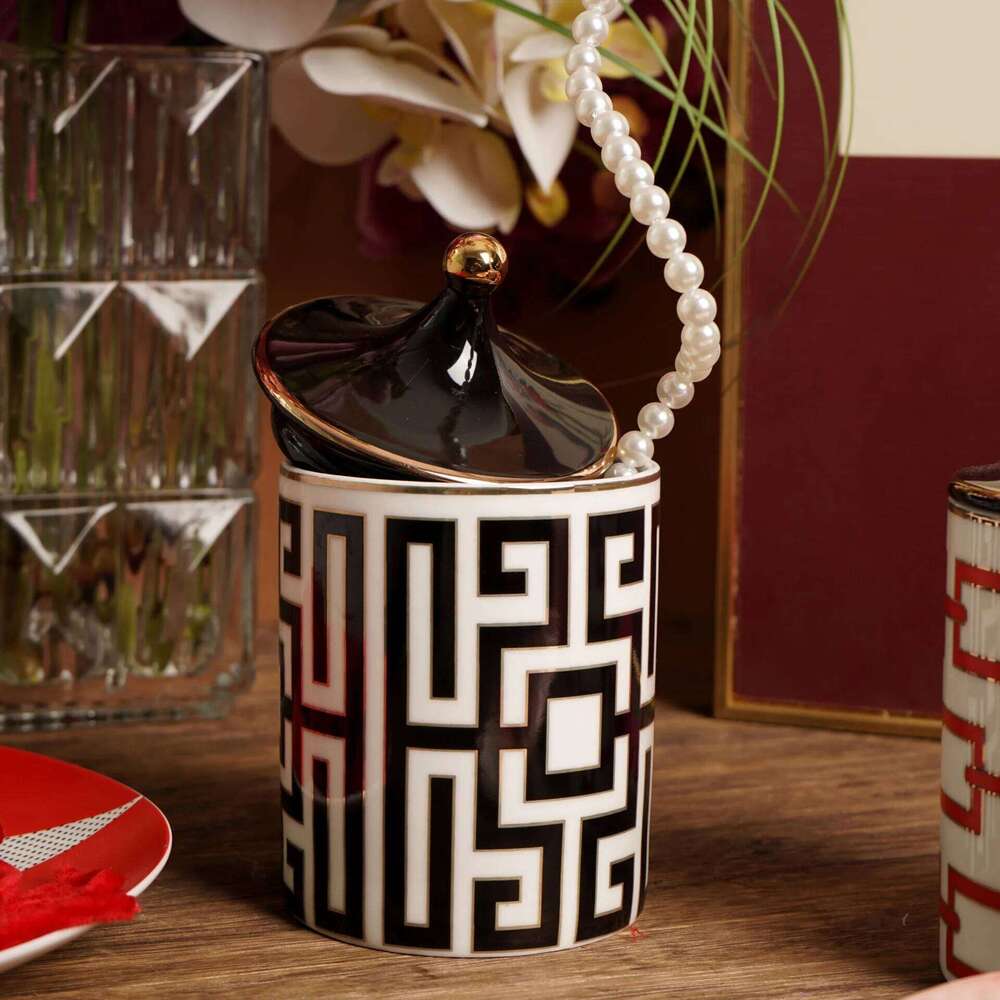 Creative Gilded Ceramic Cosmetic Jewelry Bottle Aromatherapy Candle Jar Tea Box Storage Container Home Decor